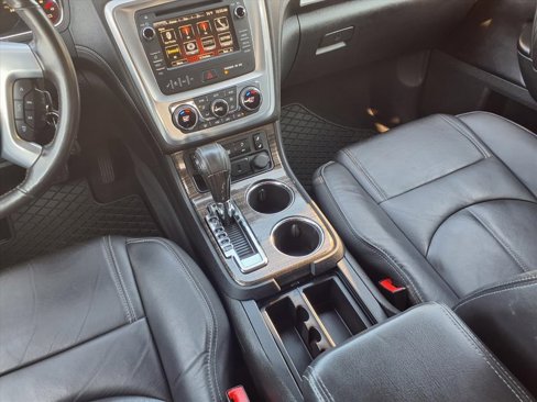 Used 2015 GMC Acadia SLT image 11
