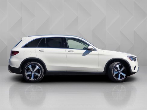 Used 2020 Mercedes-Benz GLC 300 4MATIC image 3