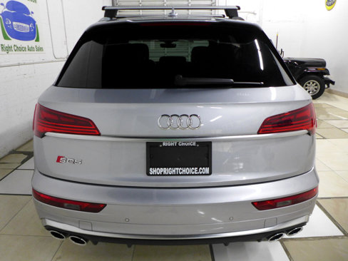 Used 2021 Audi SQ5 Premium Plus w/ Premium Plus Package image 10