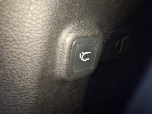 Used 2020 Jeep Cherokee Limited image 6
