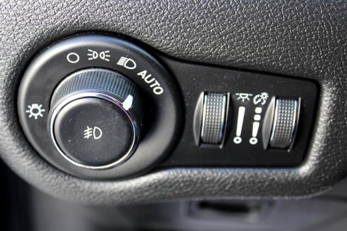 Used 2021 Jeep Cherokee Latitude Plus image 25