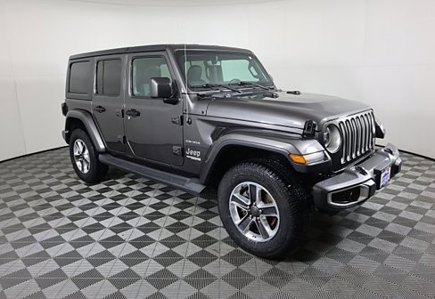 Used 2019 Jeep Wrangler Unlimited Sahara image 2
