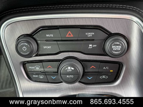 Used 2018 Dodge Challenger SXT w/ Blacktop Package image 20