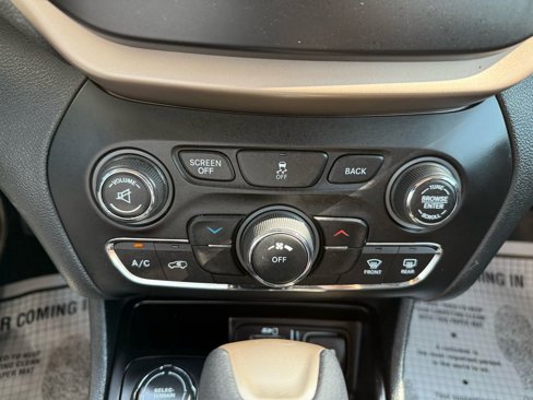Used 2014 Jeep Cherokee Latitude image 13