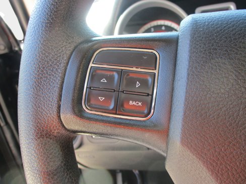 Used 2019 Dodge Journey SE w/ Blacktop Package image 16