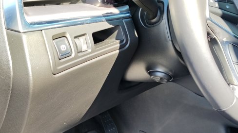Used 2017 Cadillac XT5 Luxury w/ Driver Awareness Package image 10