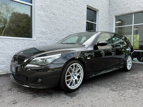 Used 2008 BMW 535xi Wagon image 3
