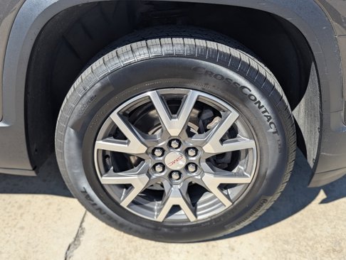 Used 2020 GMC Acadia SLE image 18