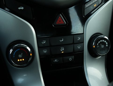 Used 2015 Chevrolet Cruze LT image 15