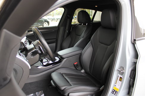 Used 2023 BMW X4 xDrive30i w/ M Sport Package image 16