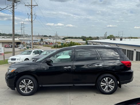 Used 2018 Nissan Pathfinder S image 12