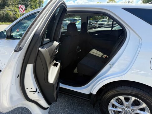 Used 2021 Chevrolet Equinox LT image 10