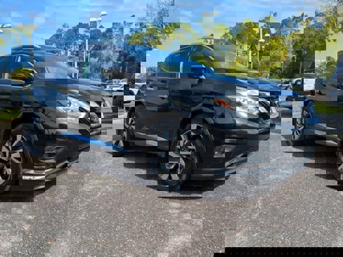 Used 2018 Nissan Murano Platinum image 2