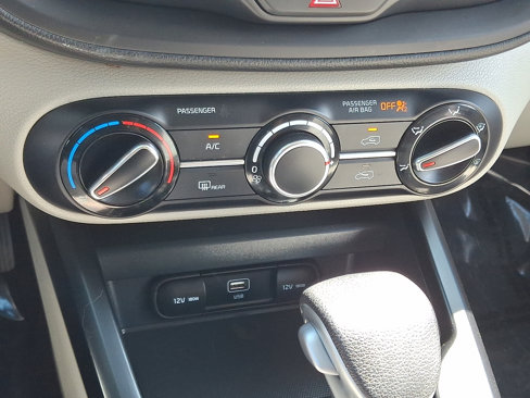 Certified 2023 Kia Soul LX image 15