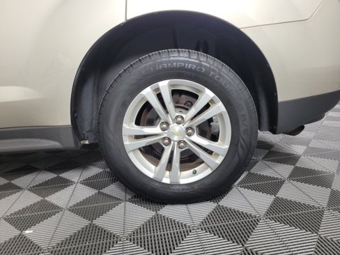 Used 2013 Chevrolet Equinox LS image 17