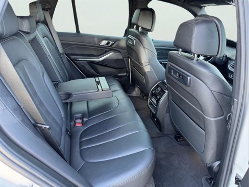 Used 2022 BMW X5 xDrive40i w/ M Sport Package image 26