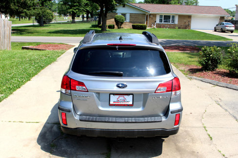 Used 2011 Subaru Outback 2.5i Limited image 9