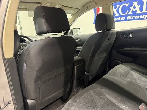Used 2013 Nissan Rogue S image 19