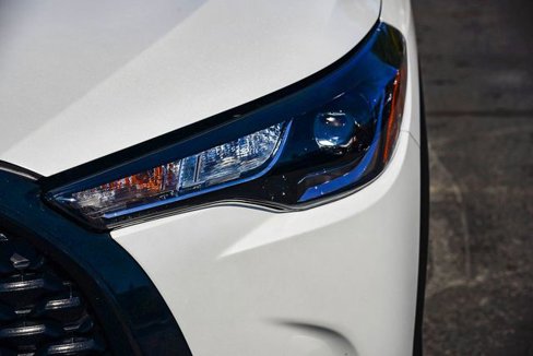 Certified 2022 Toyota Corolla Cross LE image 12