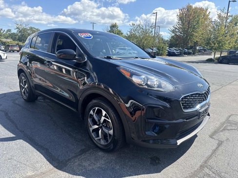 Used 2022 Kia Sportage LX image 9