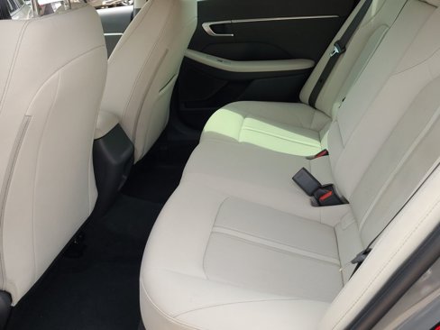 Used 2022 Hyundai Sonata SEL image 12