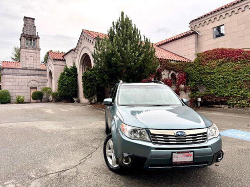 Used 2010 Subaru Forester 2.5X Limited image 1