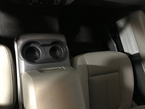 Used 2010 Ford F150 XLT image 27