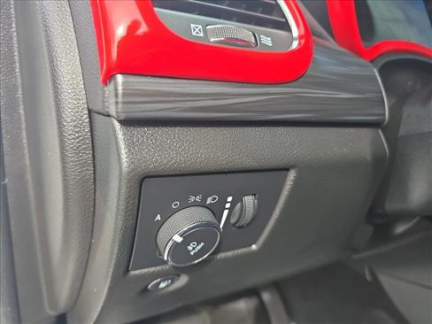 Used 2021 Jeep Grand Cherokee Laredo image 11