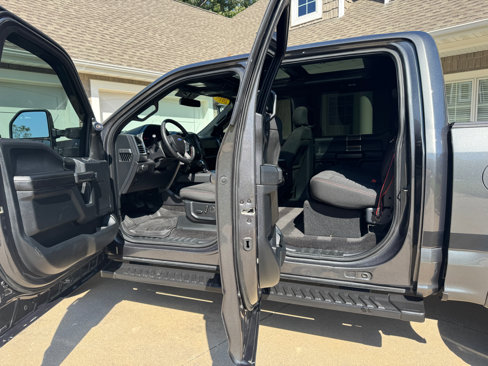 Used 2018 Ford F150 XLT w/ Equipment Group 302A Luxury image 10
