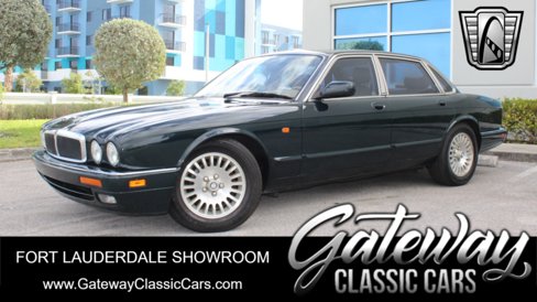 Used 1997 Jaguar XJ6 image 1