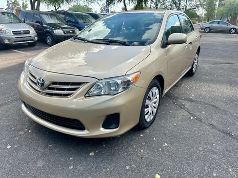 Used 2013 Toyota Corolla LE Special Edition image 1