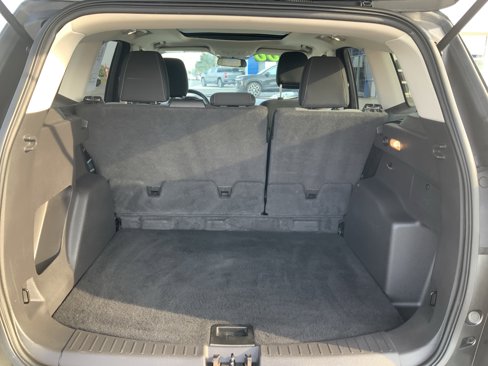 Used 2018 Ford Escape SE image 12