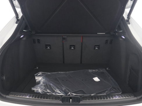 New 2025 Porsche Macan image 21