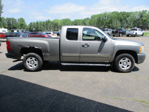 Used 2007 Chevrolet Silverado 1500 LT w/ 1LT Convenience Package image 10