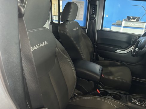 Used 2018 Jeep Wrangler Unlimited Sahara image 17