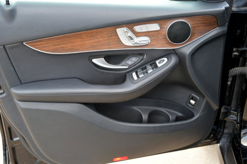 Used 2022 Mercedes-Benz GLC 300 image 9