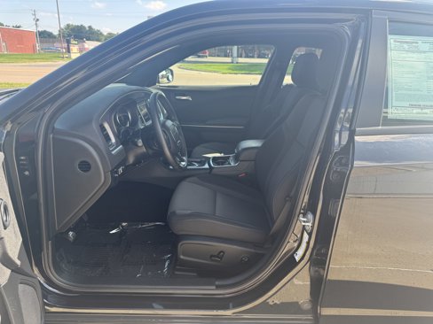 Used 2019 Dodge Charger SXT image 9