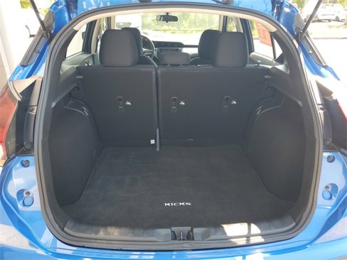 Used 2023 Nissan Kicks SV image 6