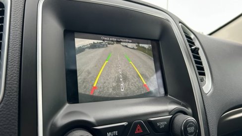 Used 2020 Dodge Durango SXT image 38