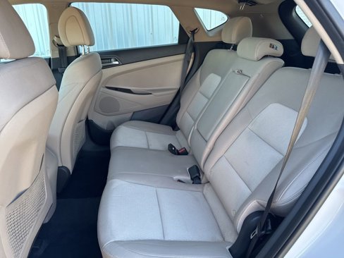 Used 2017 Hyundai Tucson SE image 29
