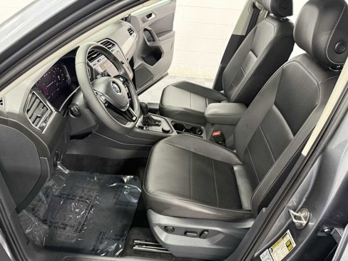 Used 2021 Volkswagen Tiguan SEL image 11