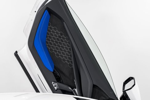 Used 2024 Lamborghini Revuelto image 9
