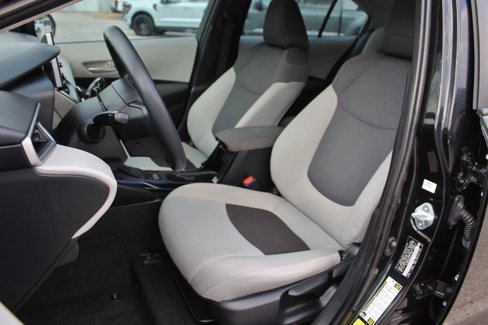 Used 2021 Toyota Corolla LE image 23