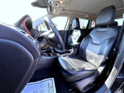 Used 2018 Jeep Compass Trailhawk w/ Leather Interior Group image 11