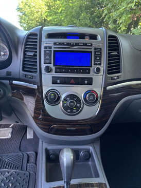 Used 2011 Hyundai Santa Fe GLS image 19