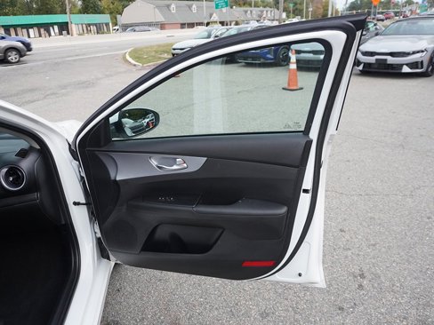 Used 2023 Kia Forte LXS image 18