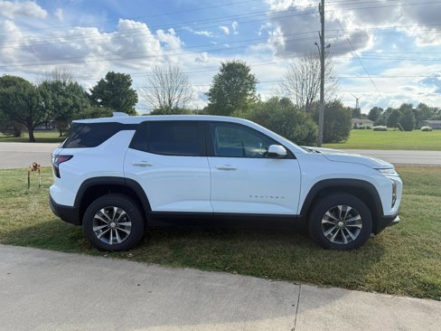 New 2026 Chevrolet Equinox LT w/ Convenience Package II image 8