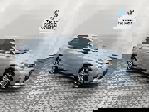 Used 2015 Toyota Corolla LE image 1