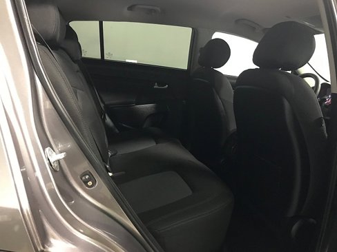 Used 2015 Kia Sportage LX image 16