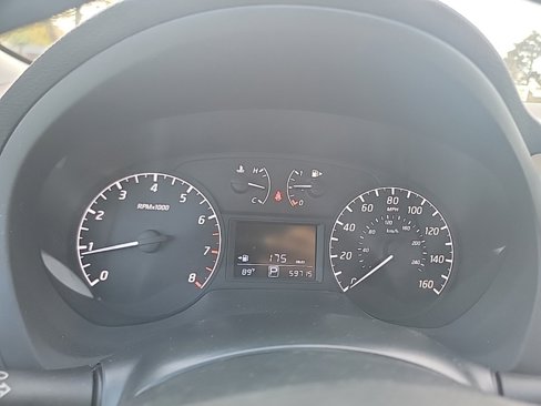 Used 2017 Nissan Sentra S image 19